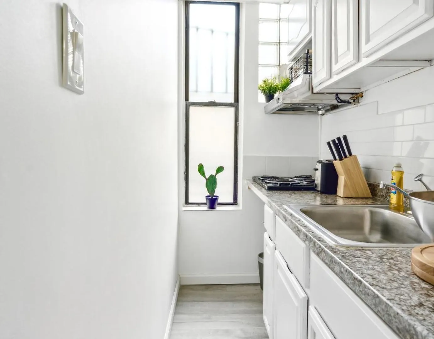 2 Bedroom Cozy Central Apartment New York 0*,  United States